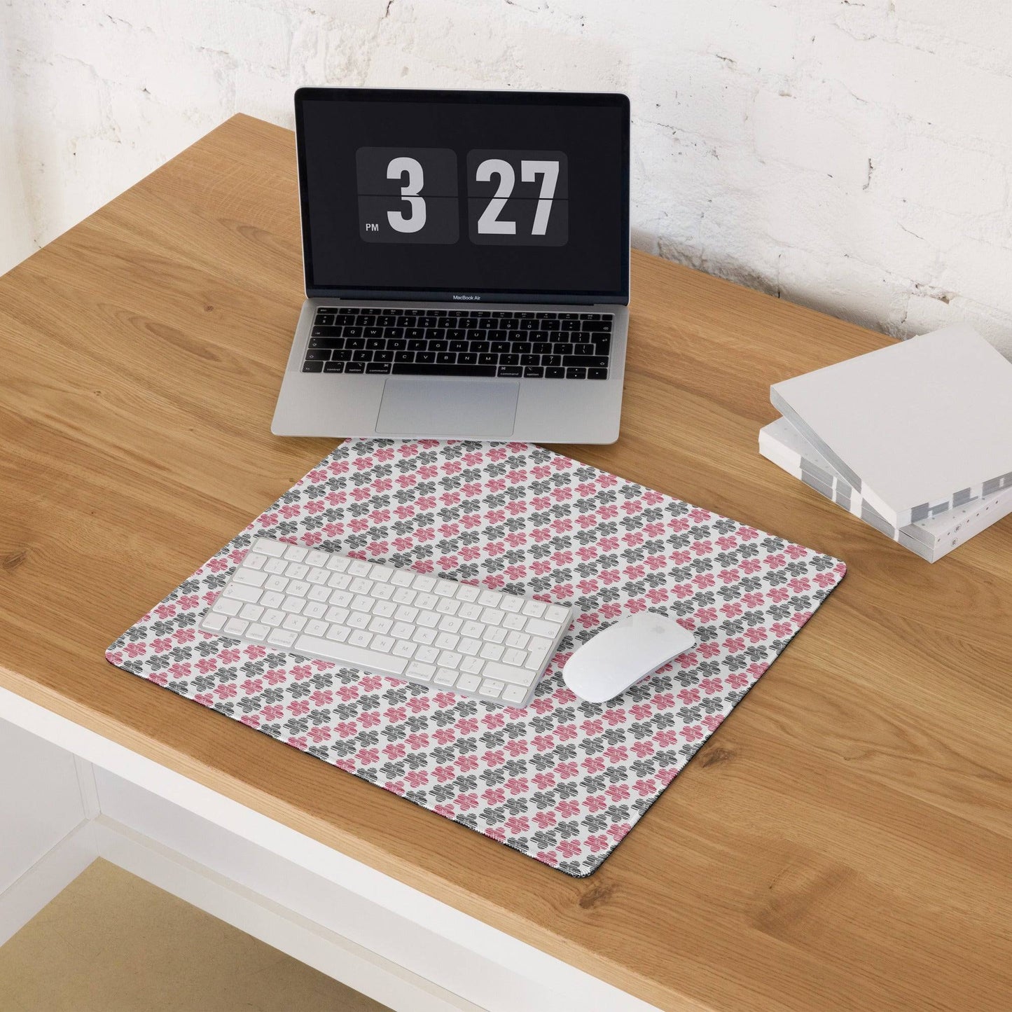 Gaming mouse pad