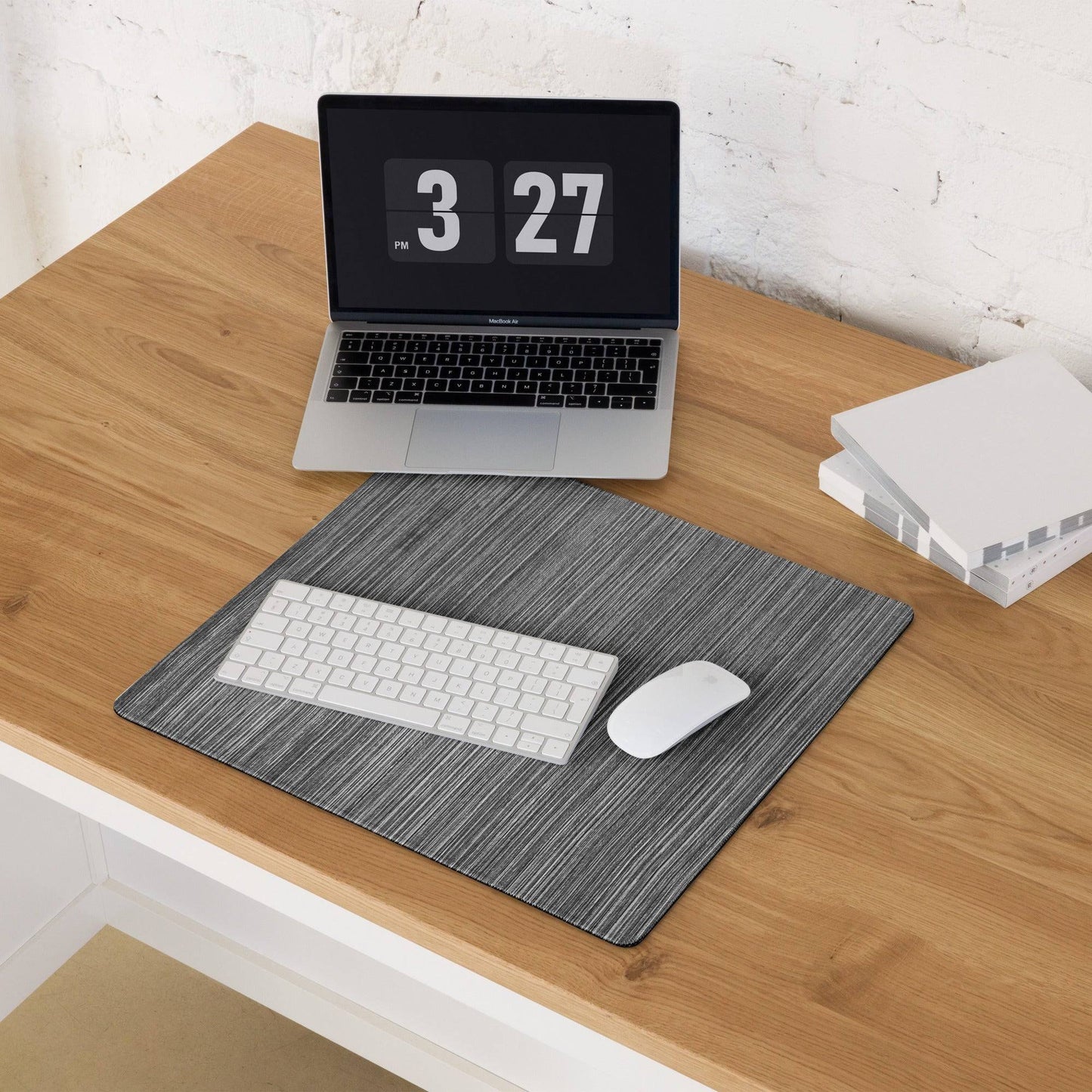 EVERYDAY USE DESK PAD/GAMING MOUSE PAD