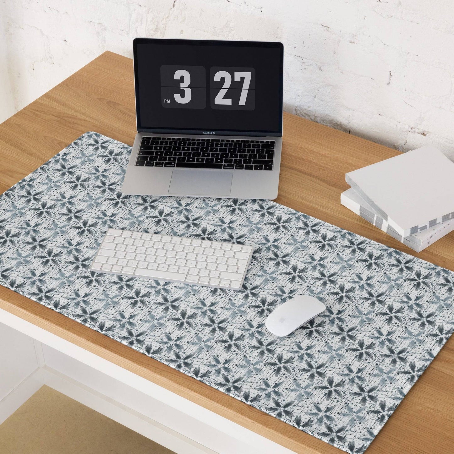 EVERYDAY USE DESK PAD/GAMING MOUSE PAD