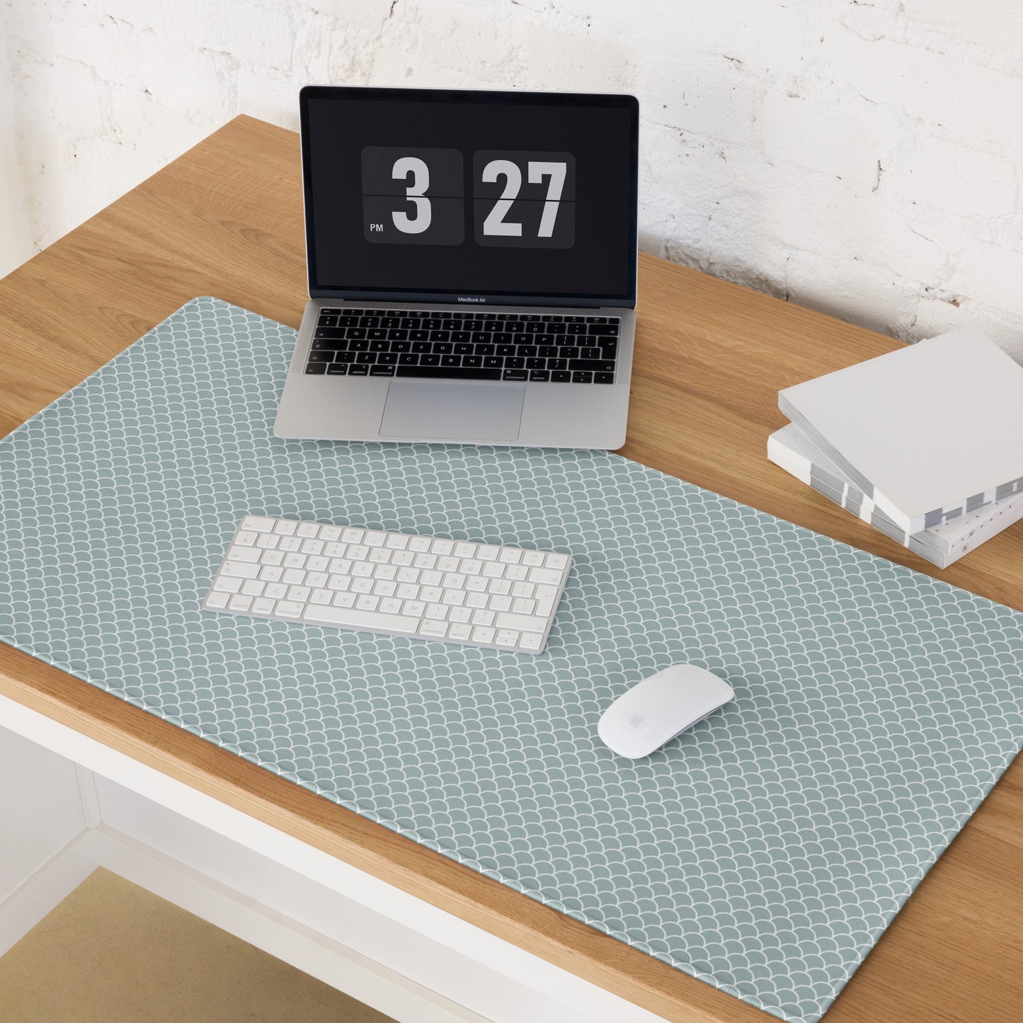 EVERYDAY USE DESK PAD/GAMING MOUSE PAD