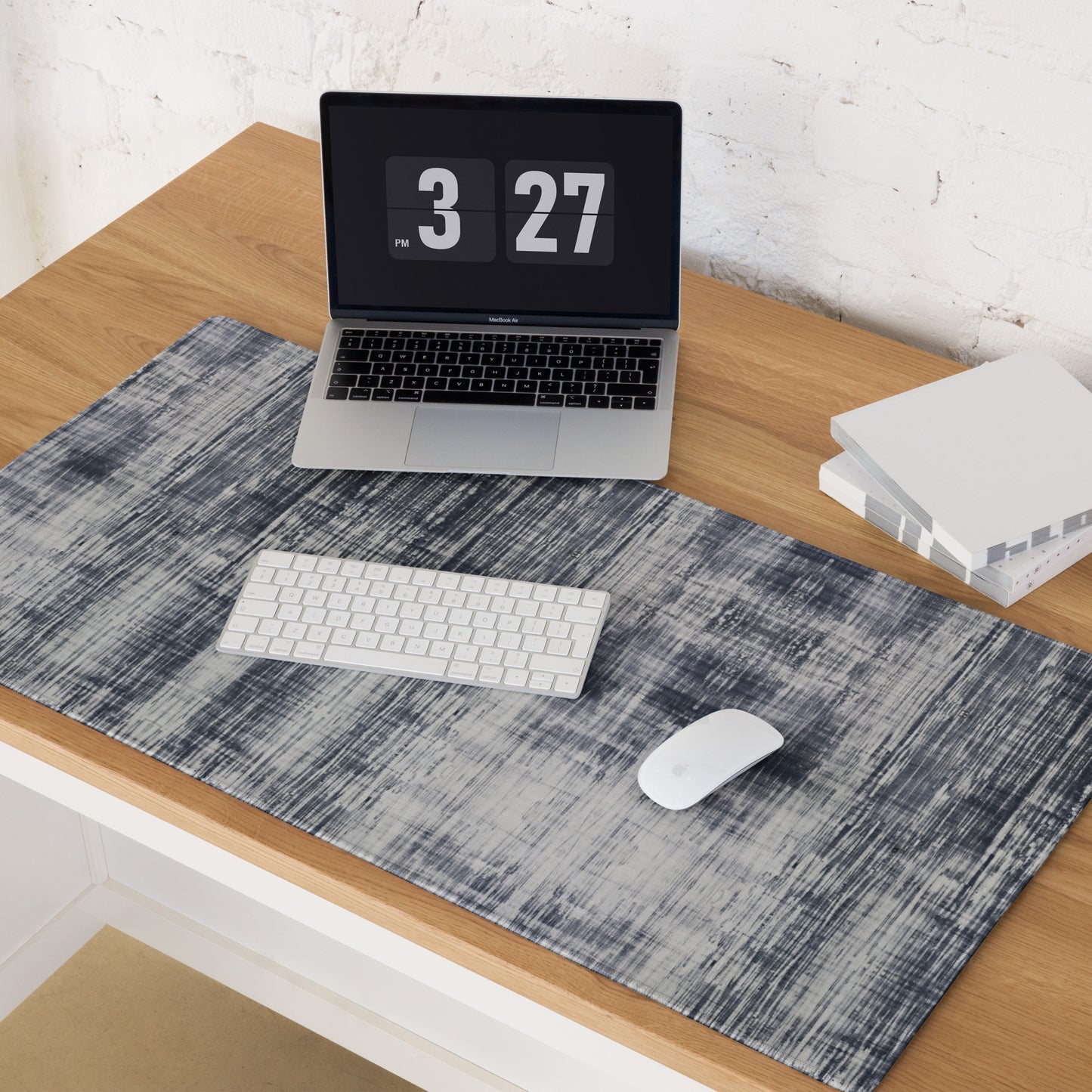 EVERYDAY USE DESK PAD/GAMING MOUSE PAD