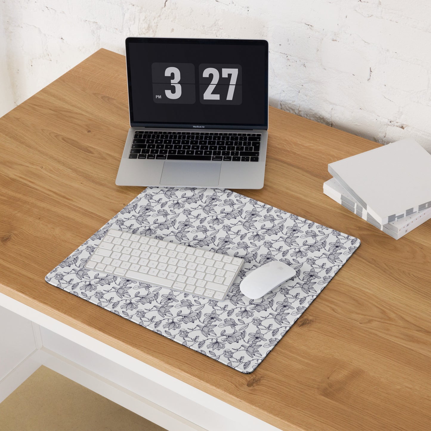 EVERYDAY USE DESK PAD/GAMING MOUSE PAD
